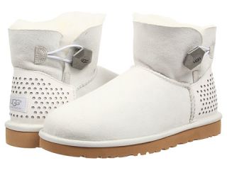 UGG Mini Bailey Button Geo Perf